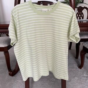 L. L. Bean top Size Large short sleeve